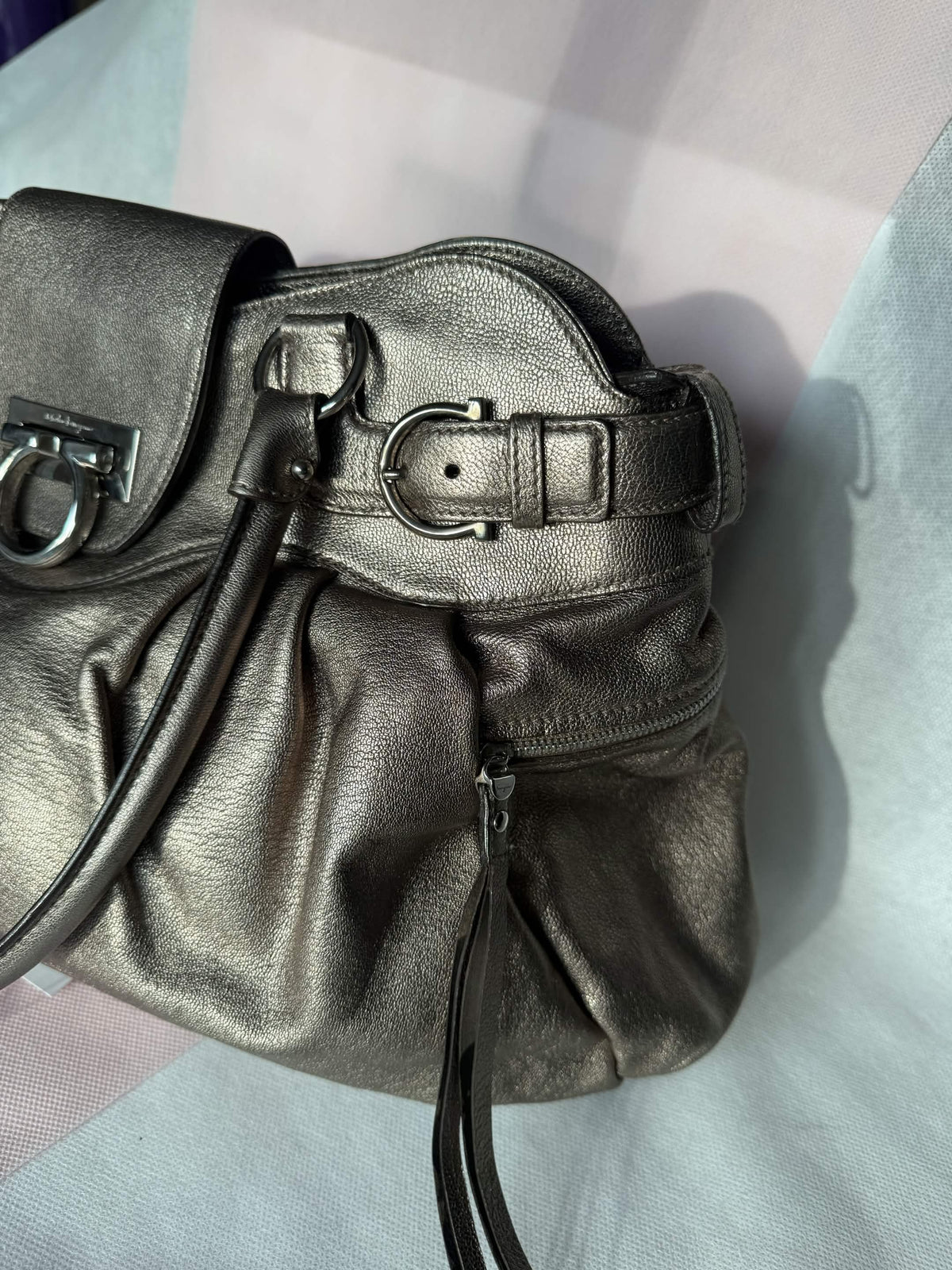 Sac Salvatore Ferragamo Gris Argenté